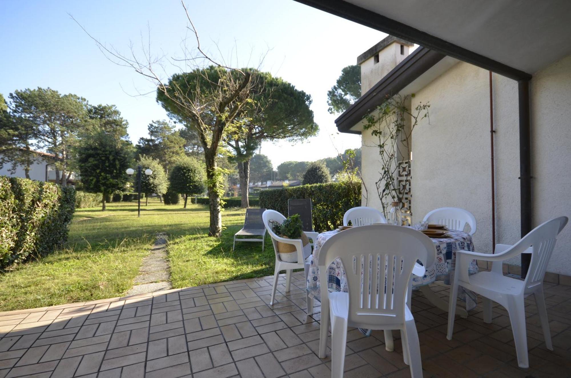 Villaggio Club Dei Pini Bibione Exterior photo