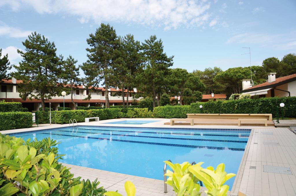 Villaggio Club Dei Pini Bibione Exterior photo